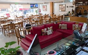Hotel Urbano  3*